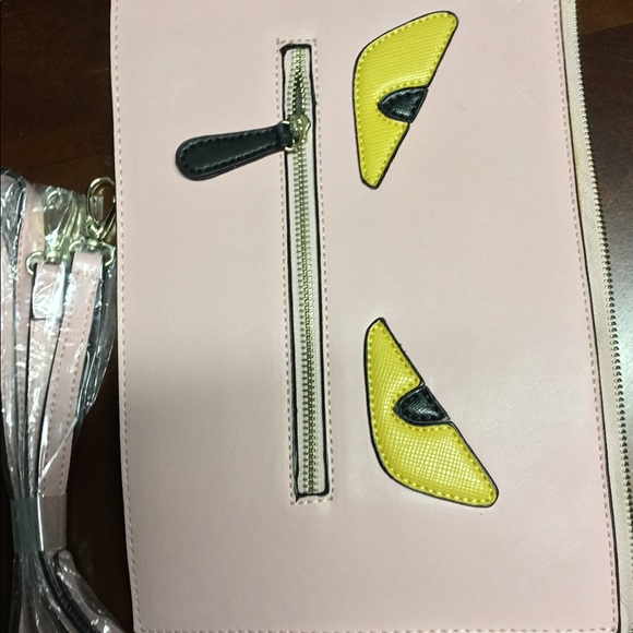BNWT CLUTCH - Picture 3 of 8